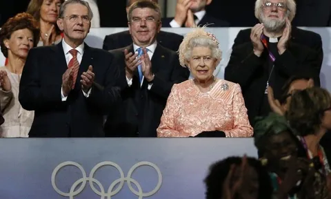 Nữ hoàng Elizabeth II - Người duy nhất khai mạc 2 Thế vận hội - qua đời ở tuổi 96