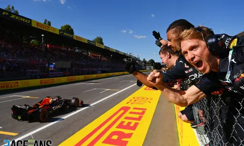 Verstappen tiếp tục thắng tại Monza