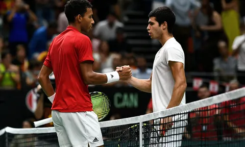 Alcaraz thua tại Davis Cup