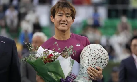 Hạ Shapovalov, Nishioka vô địch giải Quần vợt Hàn Quốc mở rộng