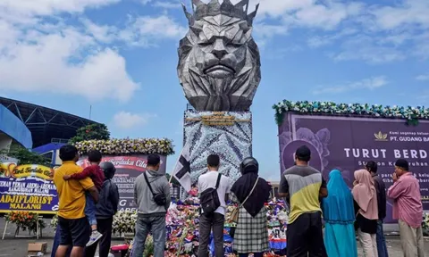 Những ám ảnh dai dẳng sau vụ bạo động trên sân Kanjuruhan (Indonesia)