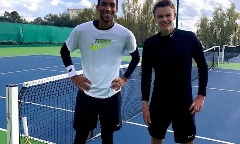 Thắng áp đảo Alcaraz, Auger-Aliassime vào chung kết Swiss Indoors