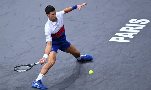 Djokovic khởi đầu thuận lợi tại Paris Masters