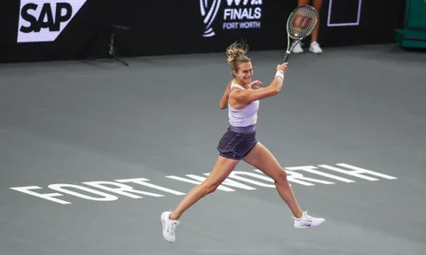 Giải Quần vợt WTA Finals: Sakkari và Sabalenka giành quyền vào bán kết
