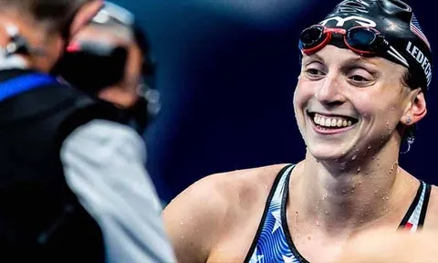 Ledecky phá kỷ lục thế giới 800m tự do nữ nội dung bể ngắn