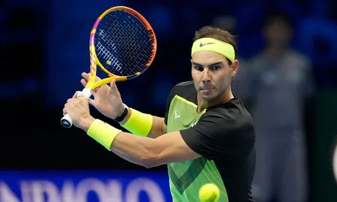 Nadal thua ngay trận đầu tại ATP Finals