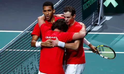 Canada hạ Italy để vào chung kết Davis Cup