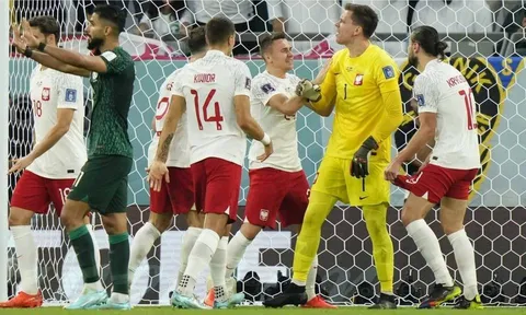 Szczesny: Từ gãy 2 tay đến thủ môn xuất sắc