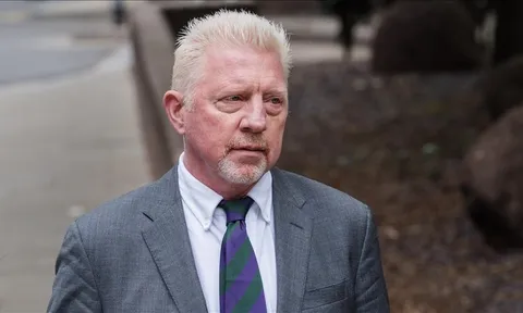 Boris Becker đã về tới Đức