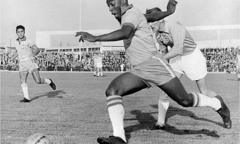 Pele muốn được biết đến với tên thật là “Edson”
