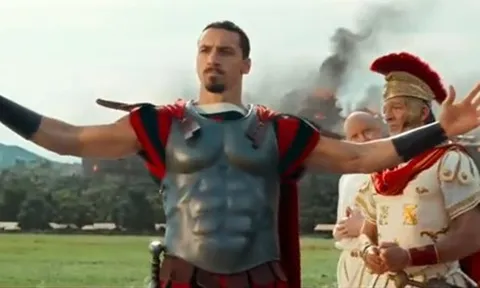 Ibrahimovic gây chú ý tại lễ ra mắt bộ phim Asterix & Obelix: The Middle Kingdom 