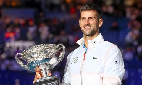 Vô địch Australia mở rộng lần thứ 10, Djokovic cán mốc 22 Grand Slam và giành lại vị trí số 1 thế giới