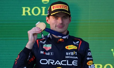 Công thức 1: Đánh bại Hamilton, Verstappen vô địch chặng đua Australia Grand Prix