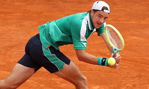 Madrid Open: Kẻ thua cuộc may mắn viết tiếp câu chuyện “số đỏ”