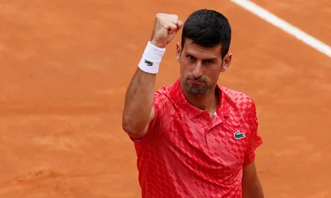 Djokovic giành vé đầu tiên vào tứ kết Rome Masters