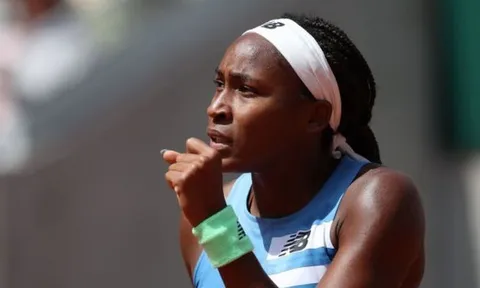 Gauff khởi động khó khăn tại Roland Garros