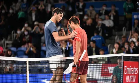 Tay vợt xếp thứ 215 thế giới vào tứ kết giải Japan Open 2023