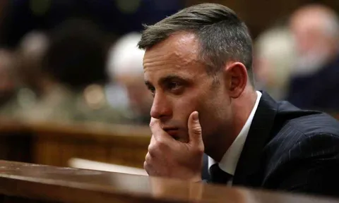 Oscar Pistorius được tạm tha 