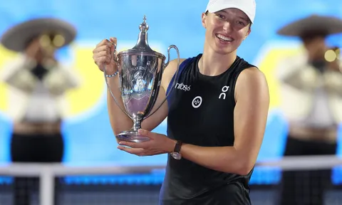 Swiatek được vinh danh Tay vợt xuất sắc nhất năm của WTA