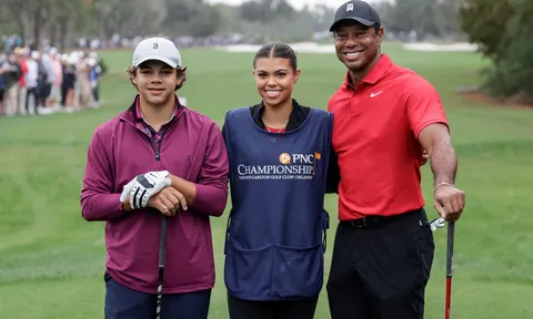 Con gái của Tiger Woods làm caddie cho bố