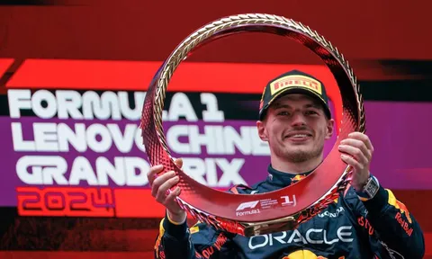 Verstappen thắng dễ tại Grand Prix Trung Quốc