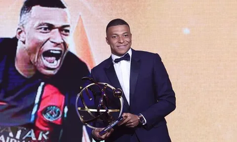 Kylian Mbappe đi vào lịch sử Ligue 1