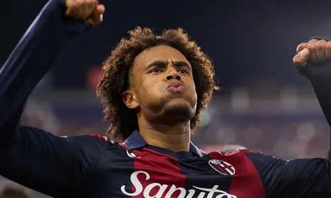 Joshua Zirkzee - mục tiêu hàng đầu của Manchester United 