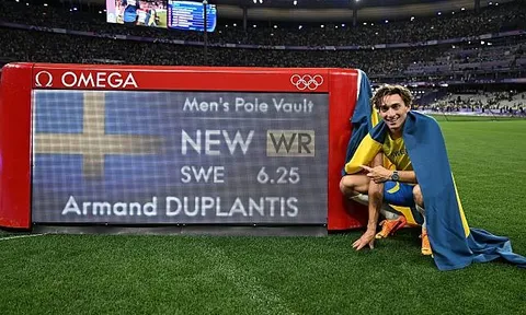 Duplantis lập kỷ lục thế giới mới môn Nhảy sào (6,25m)
