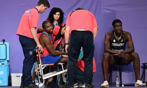Noah Lyles sốt 39 độ C khi giành huy chương đồng