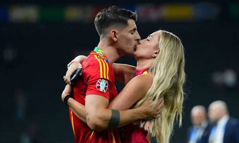 Morata ly hôn sau 8 năm chung sống