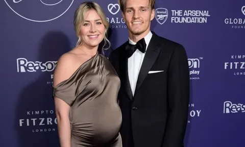 Martin Odegaard bí mật kết hôn với bạn gái đang mang thai