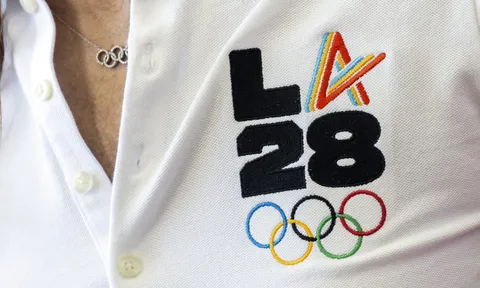 Các lệnh cấm visa đầu tiên đe dọa Olympic 2028