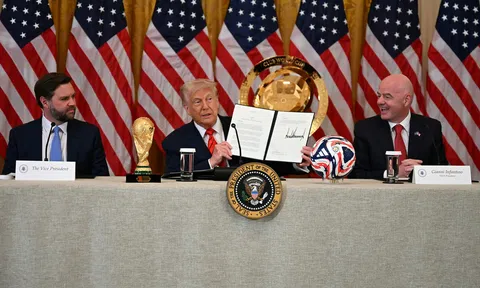 Ông Trump cam kết người hâm mộ toàn cầu sẽ được nhập cảnh "thuận lợi" tại World Cup 2026