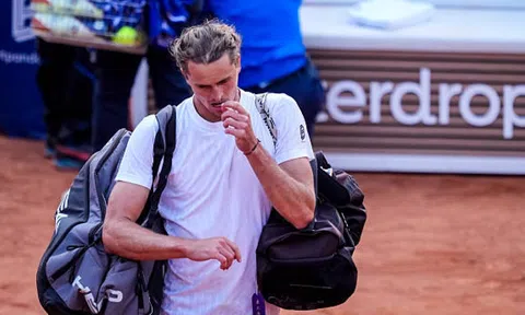 Zverev bất ngờ bị loại sớm ở Hamburg