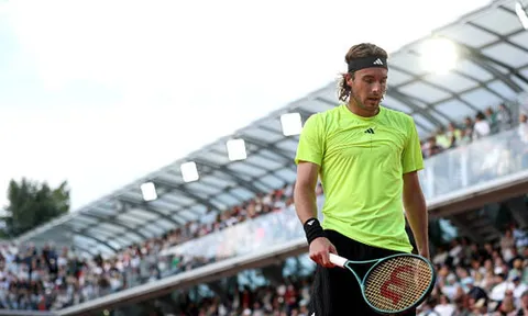 Roland Garros 2025: Ruud, Tsitsipas bị loại sớm