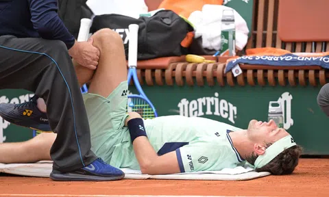 Casper Ruud không tham dự Wimbledon 2025 vì chấn thương đầu gối
