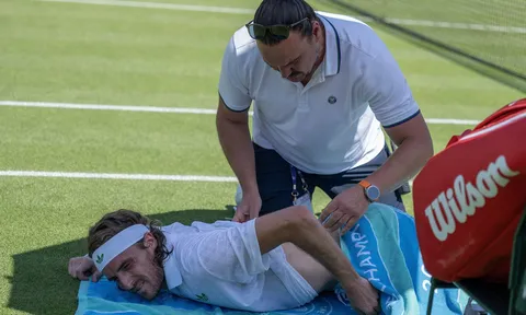 Tsitsipas rút lui vì chấn thương