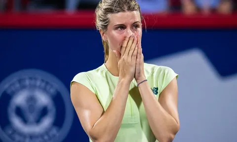 Eugenie Bouchard chính thức giải nghệ 
