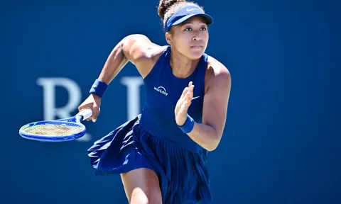 Osaka vào bán kết Montreal, gặp Clara Tauson