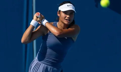 Raducanu tiếp đà thuận lợi để giành vé vào vòng 3 Cincinnati Open