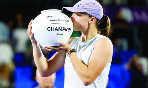 Swiatek lội ngược dòng giành chức vô địch Korea Open 2025