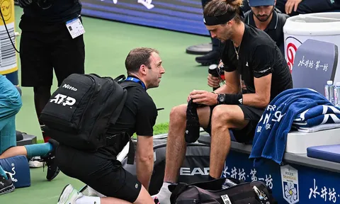 Zverev bị loại sốc tại Thượng Hải Masters