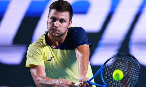 Kecmanovic "quật ngã" hạt giống số 1 Zverev ở Acapulco