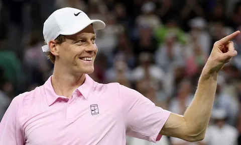 Sinner khuất phục "thần đồng" Fonseca, Arthur Fils nối nghiệp huyền thoại Yannick Noah