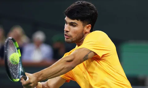 Alcaraz, Medvedev thẳng tiến vào tứ kết Indian Wells 2026