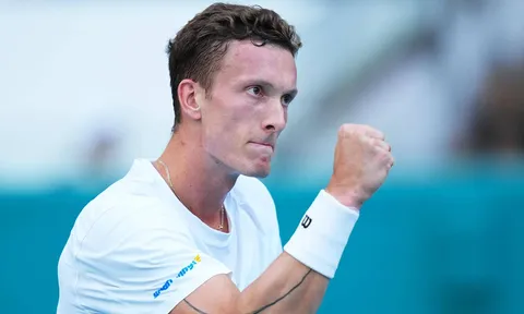 Jiri Lehecka chấm dứt "câu chuyện cổ tích" của Landaluce