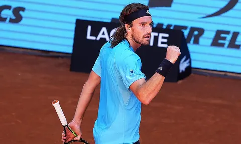 Tsitsipas lún sâu vào khủng hoảng sau trận thua sớm tại Rome Masters 2026