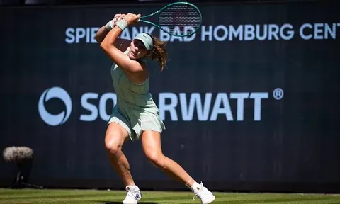 Andreeva, Swiatek bị loại ngay trận đầu tiên tại Homburg Open