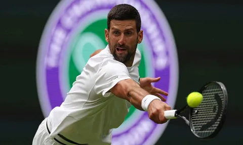 Sinner tập cùng Djokovic trước thềm Wimbledon