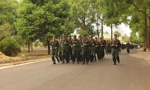 Các đơn vị lực lượng vũ trang tỉnh Đắk Lắk hưởng ứng Ngày chạy thể thao quân sự